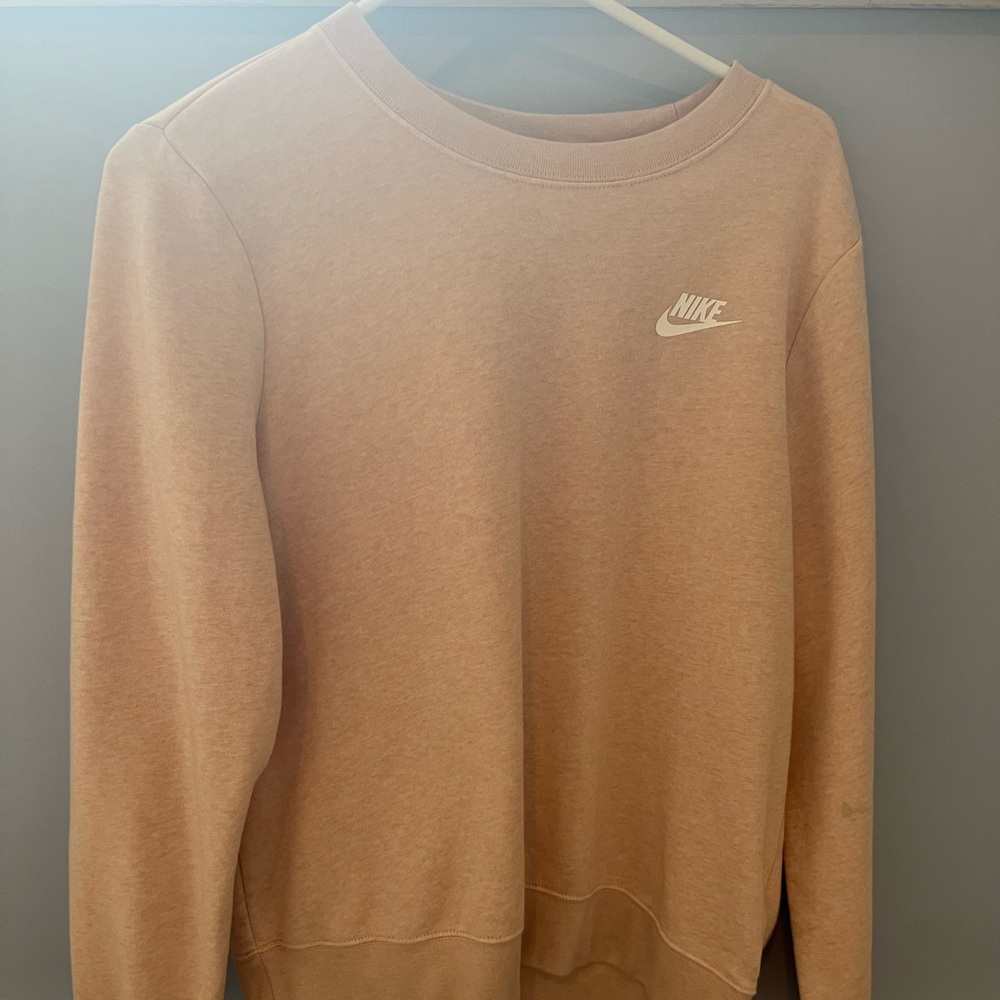 nike hoodie size medium